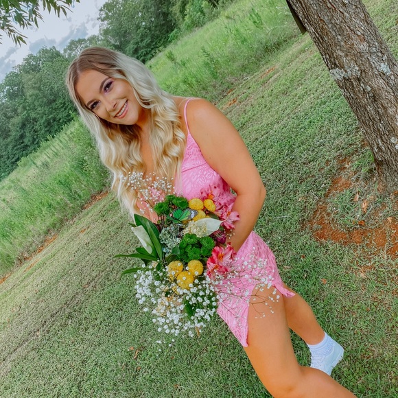 Meet your Posher, Haley - Picture 7 of 9